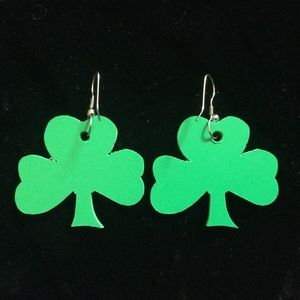St. Patrick’s Day Shamrock Irish Eire Green Dangle Earrings Artisan Handmade